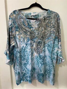Time and Tru Teal and White Paisley Print Ruffle Sleeve Top